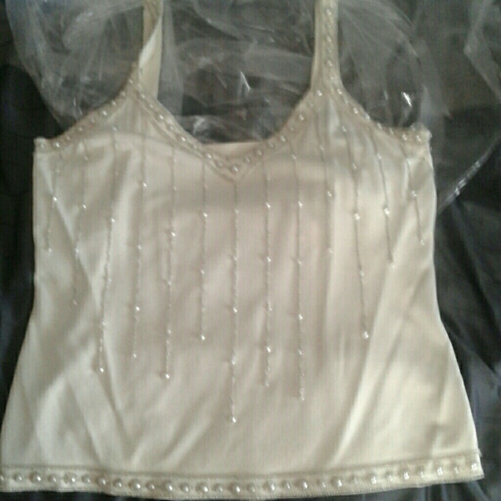 Dolce Cabo Ivory pearls and beaded top